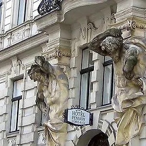 Lumes - Self Check In **** Viena