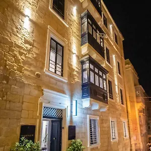επισκεφθείτε το ξενοδοχείο