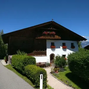 Haus Falkner , Mutters Österrike